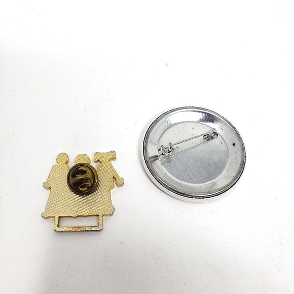 Girls Boys World Unity Peace Bundle Lot Set Pins - Picture 4 of 5